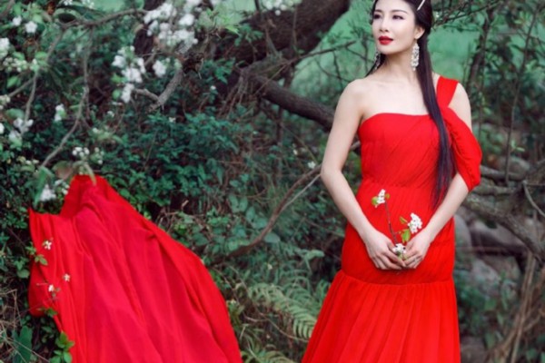 白茶养生之道大揭秘：神奇功效助你远离亚健康生活
